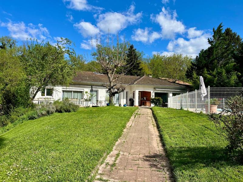 Maison d'architecte - 210 m² - 6 pièces