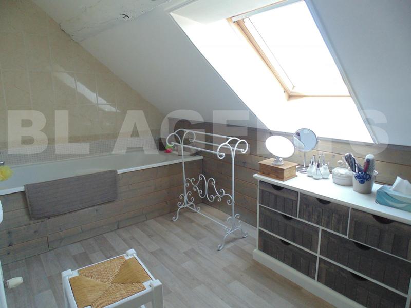 Propriété - 150 m² - 8 pièces