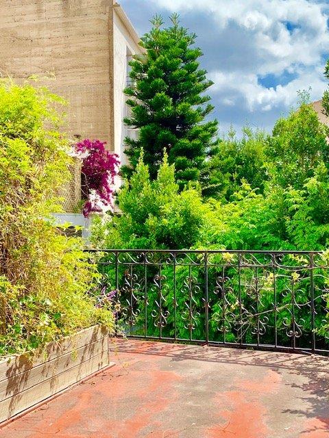 Appartement sur toit - 104 m² - 4 pièces