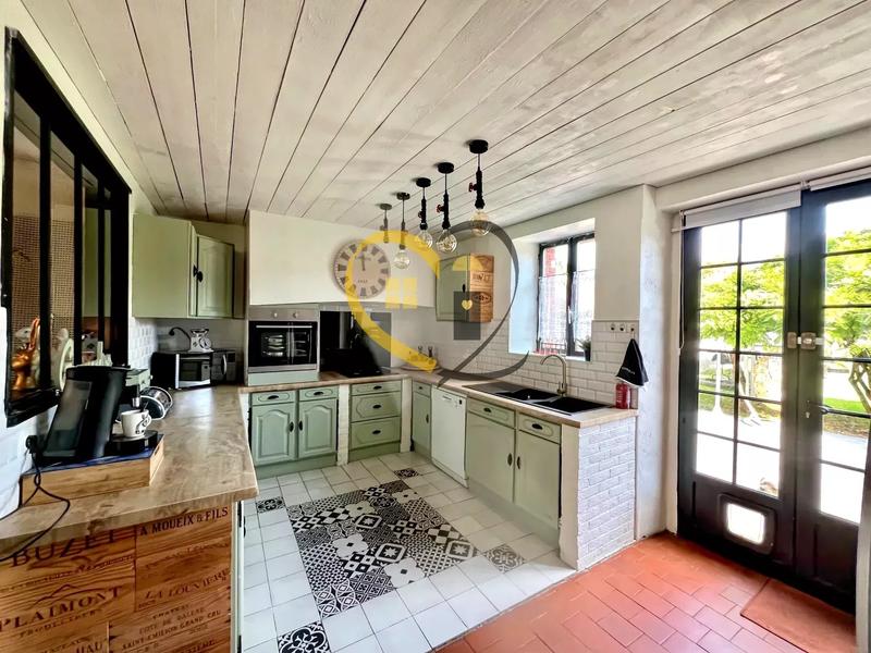 Maison - 179 m² - 6 pièces