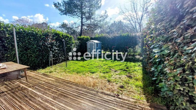 Maison jumelée - 82 m² - 4 pièces