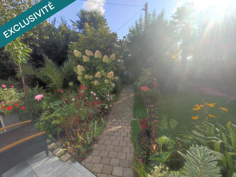 Maison - 204 m² - 8 pièces