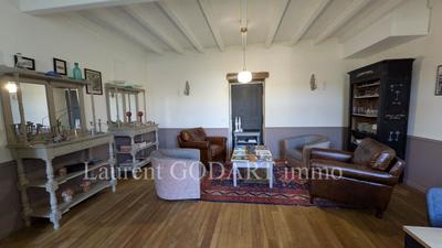 Maison - 426 m² - 14 pièces