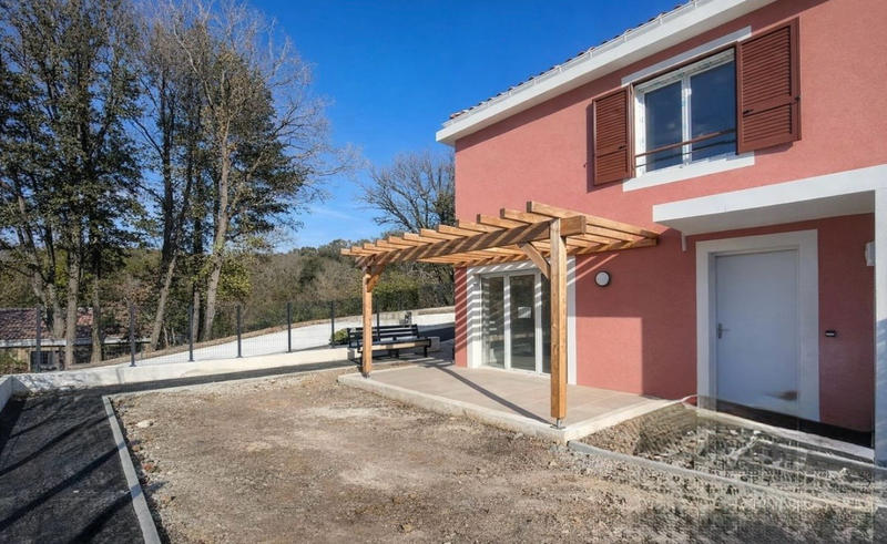 Maison - 77 m² - 4 pièces