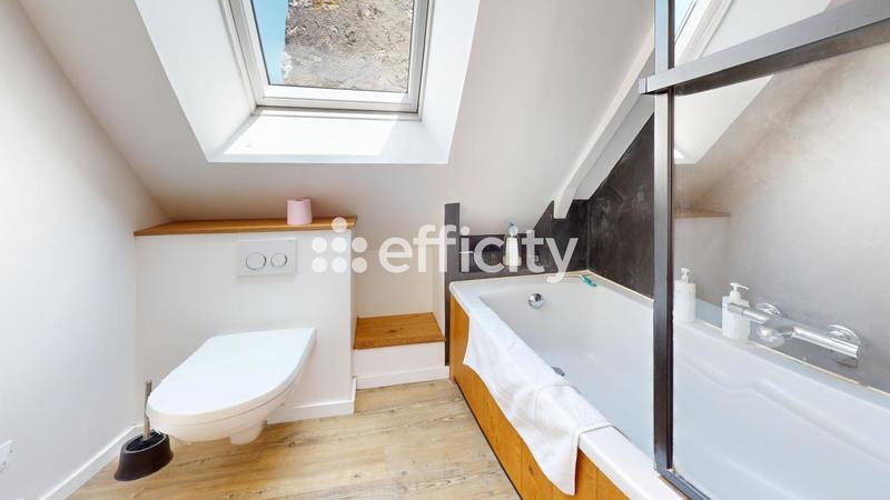 Maison - 97 m² - 5 pièces