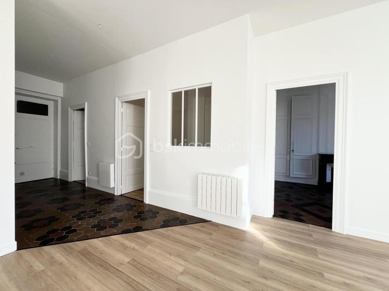 Appartement bourgeois - 86 m² - 3 pièces
