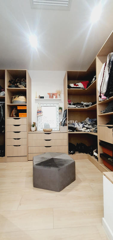 Maison - 182 m² - 5 pièces