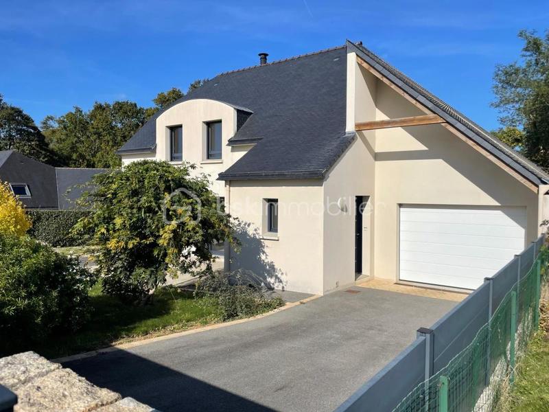 Maison - 135 m² - 6 pièces