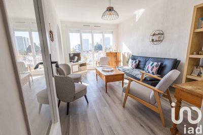 Appartement - 80 m² - 4 pièces