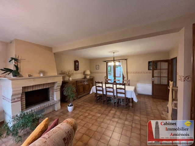 Pavillon - 150 m² - 8 pièces