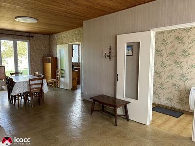 Maison - 102 m² - 6 pièces