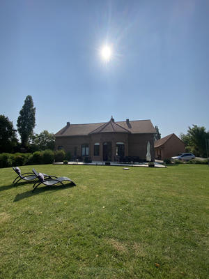 Propriété - 588 m² - 13 pièces