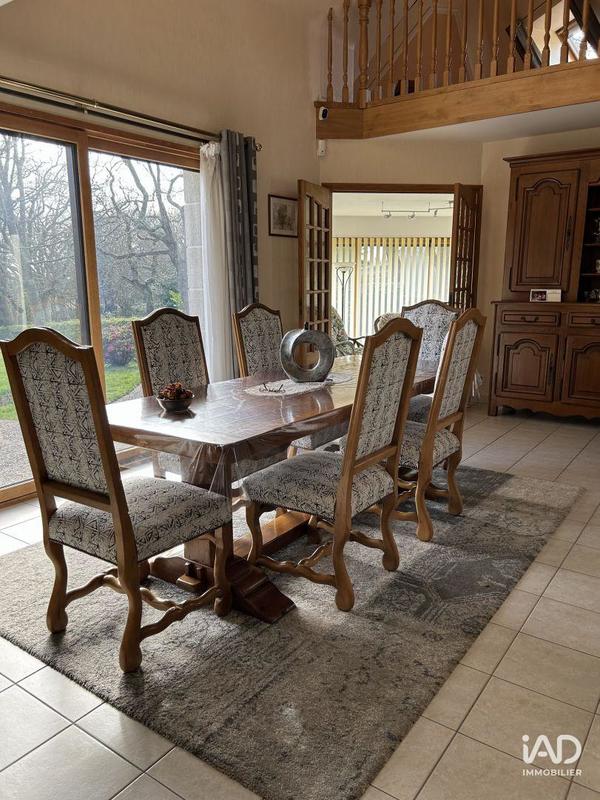 Maison - 195 m² - 5 pièces