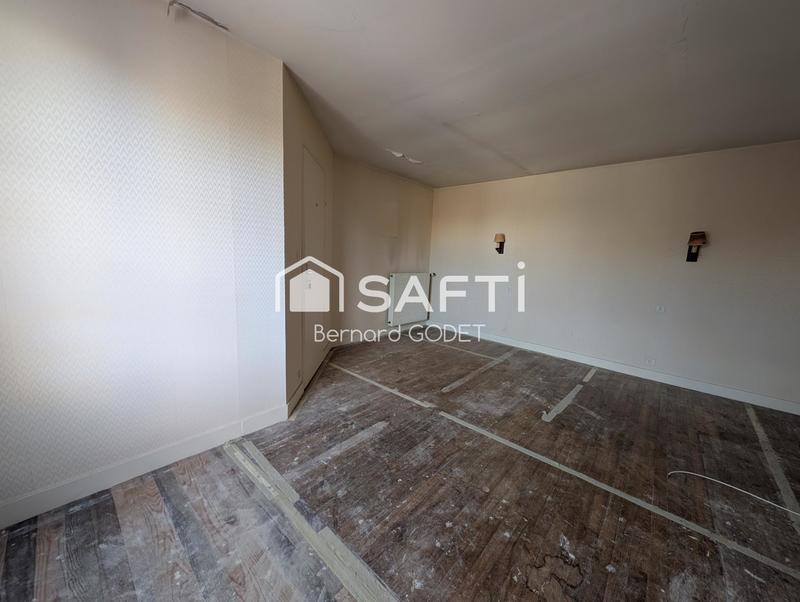 Maison - 214 m² - 9 pièces