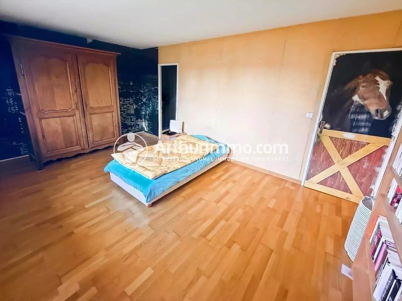 Maison - 189 m² - 8 pièces