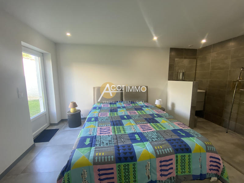 Maison - 220 m² - 8 pièces