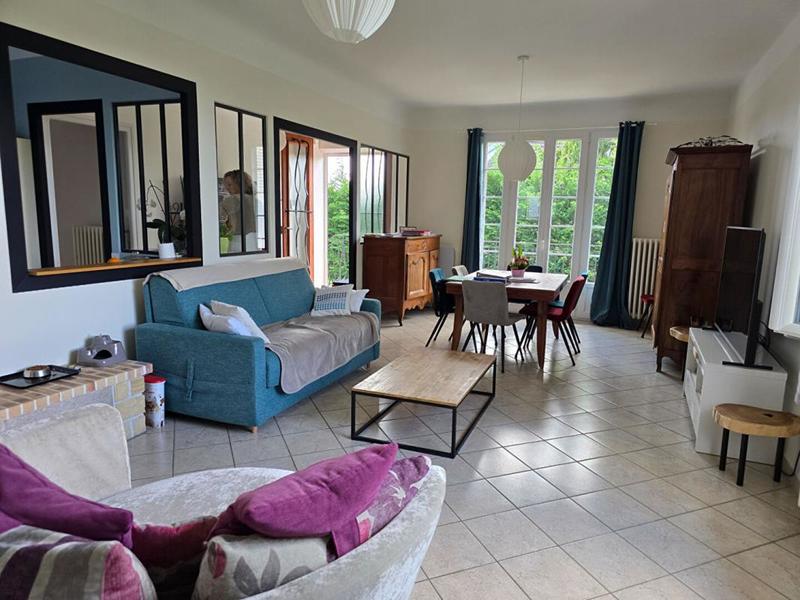 Villa - 200 m² - 8 pièces