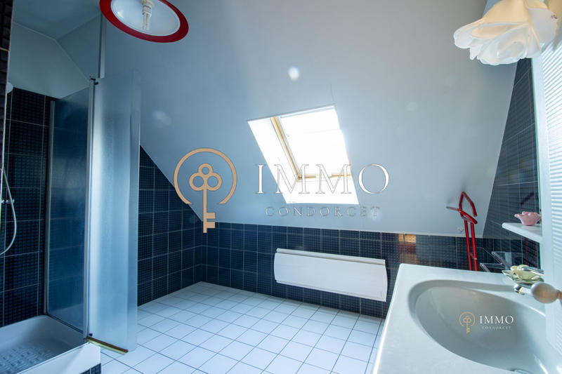 Maison - 150 m² - 6 pièces