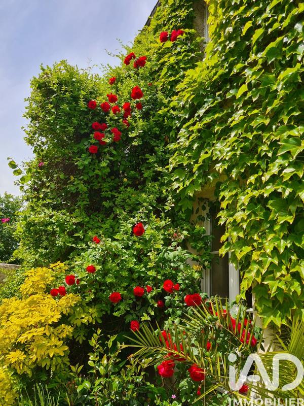 Maison - 323 m² - 8 pièces