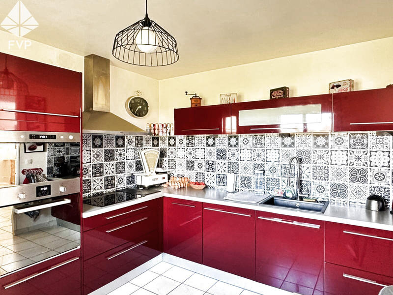 Maison - 170 m² - 7 pièces