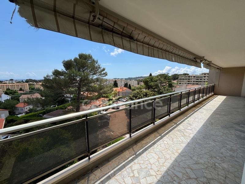 Appartement - 96 m² - 3 pièces