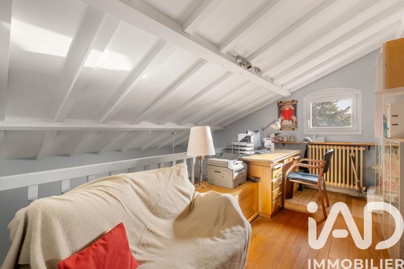 Maison - 228 m² - 7 pièces