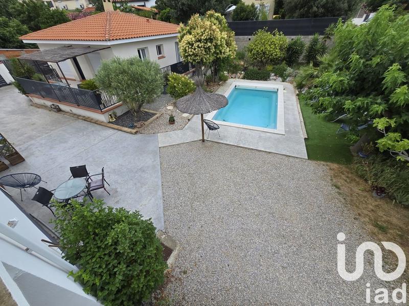 Maison - 300 m² - 12 pièces