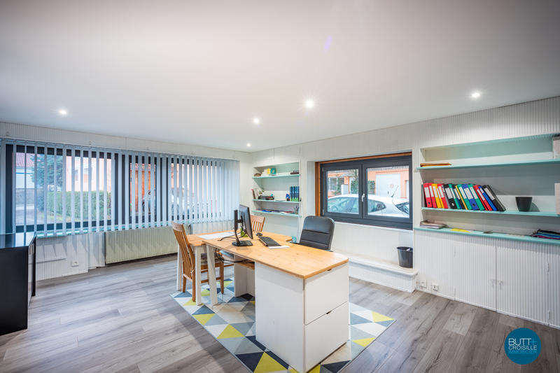 Maison - 390 m² - 11 pièces