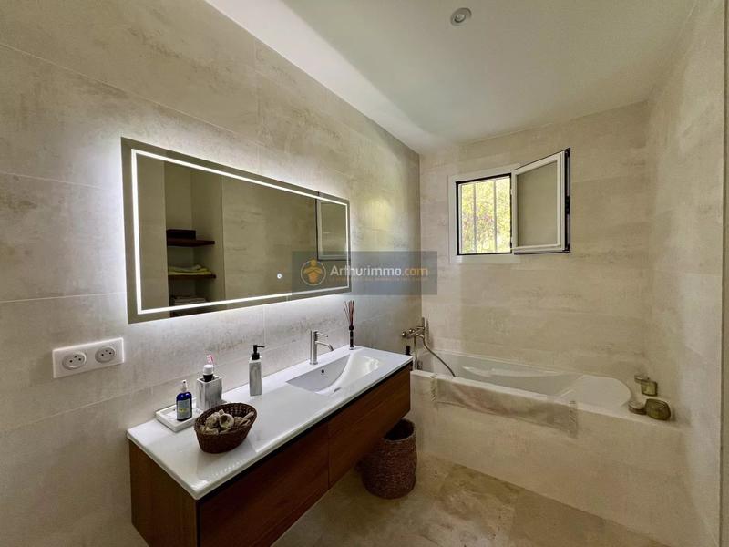 Maison - 136 m² - 4 pièces