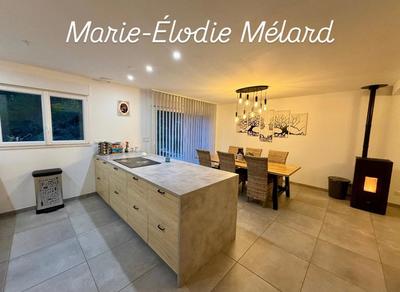 Maison - 95 m² - 5 pièces