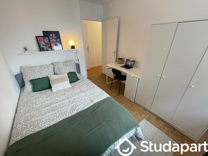 Chambre - 10 m² - 1 pièce