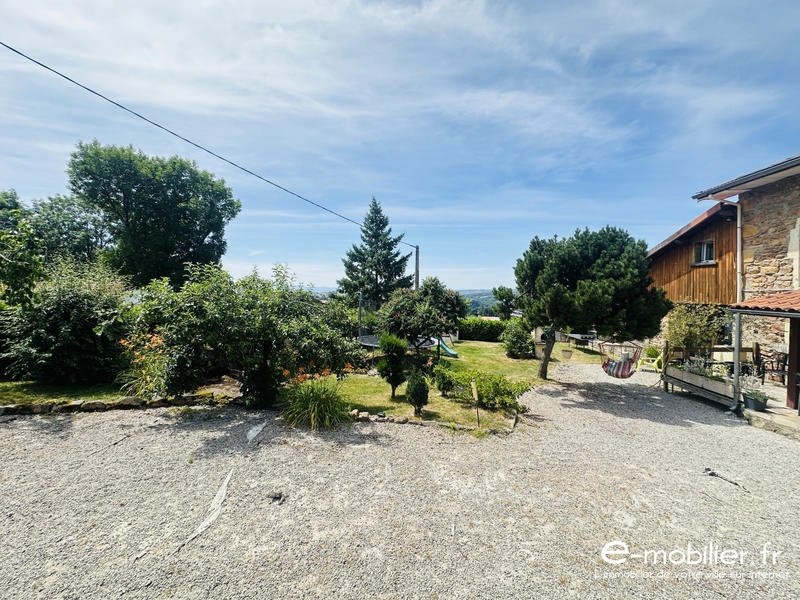 Maison - 190 m² - 8 pièces