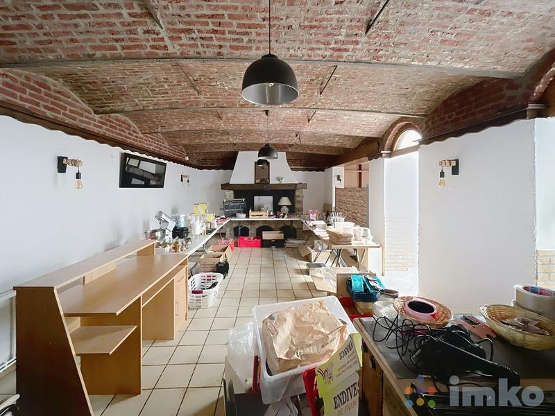 Local commercial - 338 m²