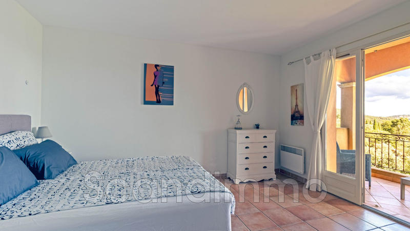 Maison - 180 m² - 5 pièces