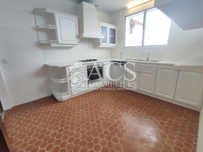 Maison - 152 m² - 5 pièces