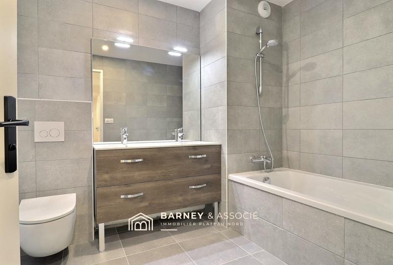 Appartement - 111 m² - 4 pièces