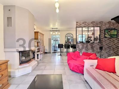 Maison - 183 m² - 7 pièces