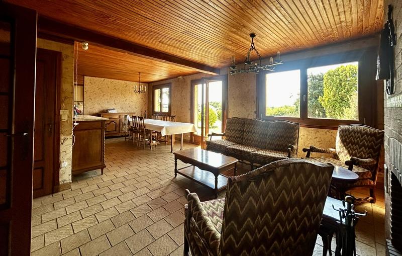 Maison - 93 m² - 5 pièces