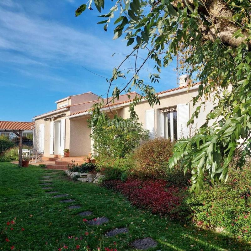 Maison - 150 m² - 5 pièces