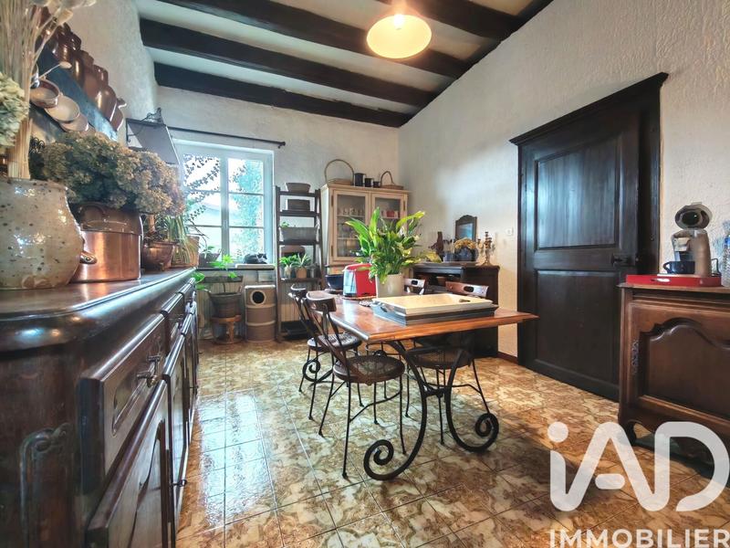 Maison - 252 m² - 8 pièces