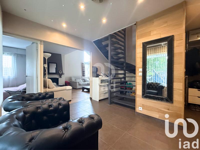 Maison - 136 m² - 6 pièces