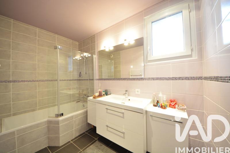 Maison - 93 m² - 4 pièces