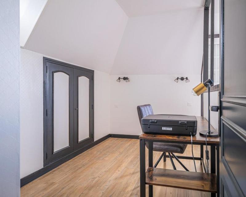 Maison traditionnelle - 261 m² - 6 pièces