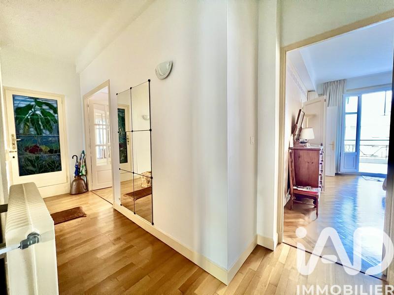 Appartement - 92 m² - 4 pièces