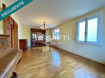 Maison - 143 m² - 7 pièces