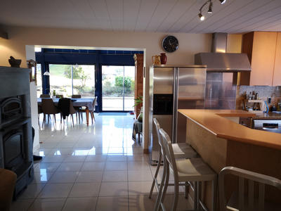 Maison - 203 m² - 8 pièces