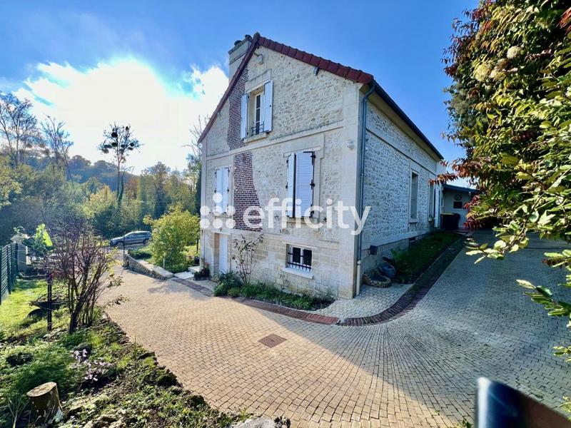 Maison - 136 m² - 5 pièces