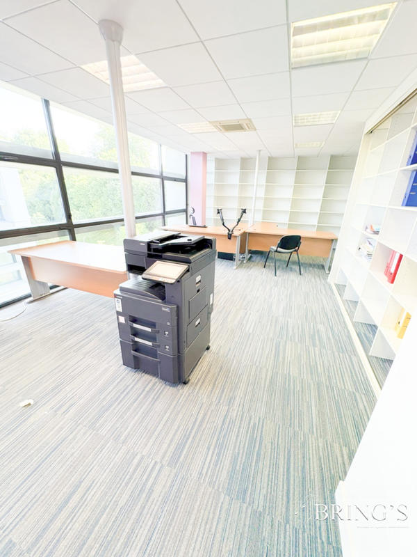 Bureau - 220 m²