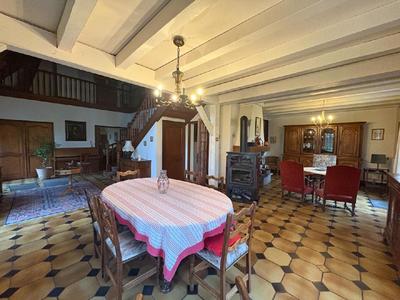 Maison - 175 m² - 7 pièces