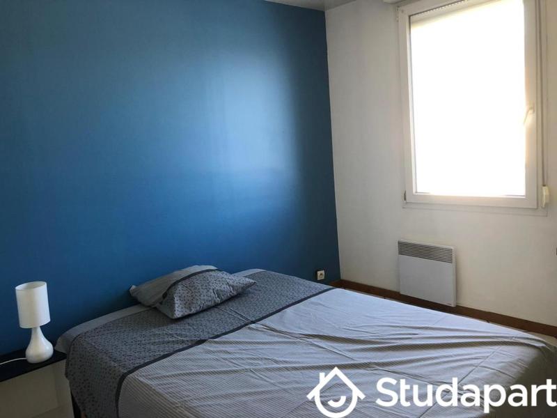 Chambre - 11 m² - 1 pièce